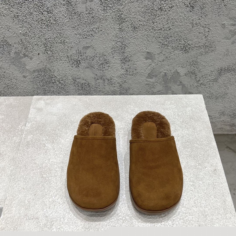 bo*te*ga Ve*ne*ta slippers